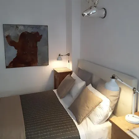בית הארחה Momaroom רומא