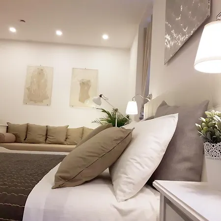 בית הארחה Momaroom רומא