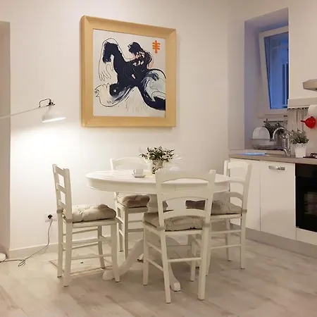 בית הארחה Momaroom